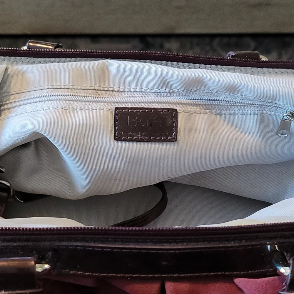 Beijo Suede Tote Cranberry & Eggplant - Picture 6 of 6